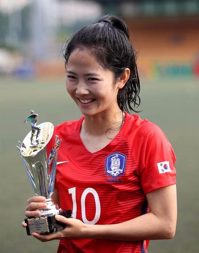 香烟女郎